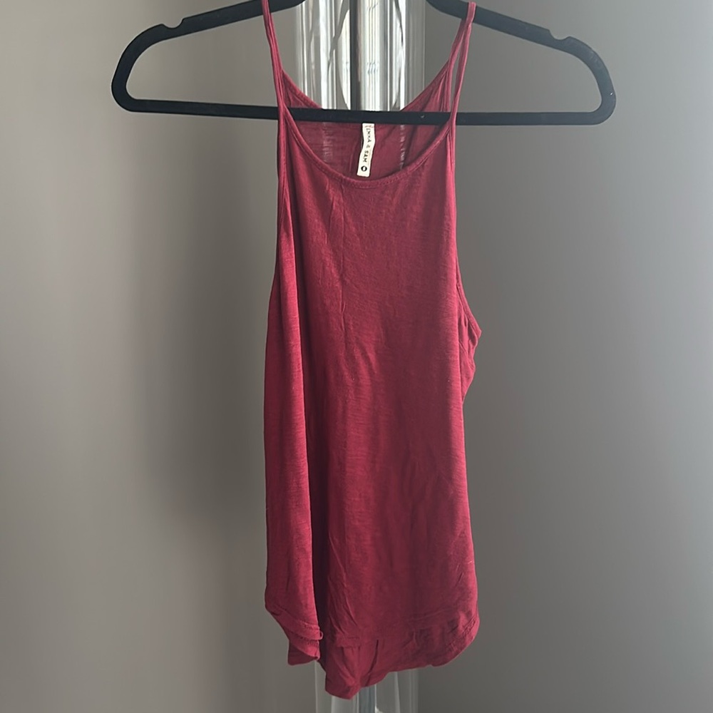 Emma & Sam red tank - S